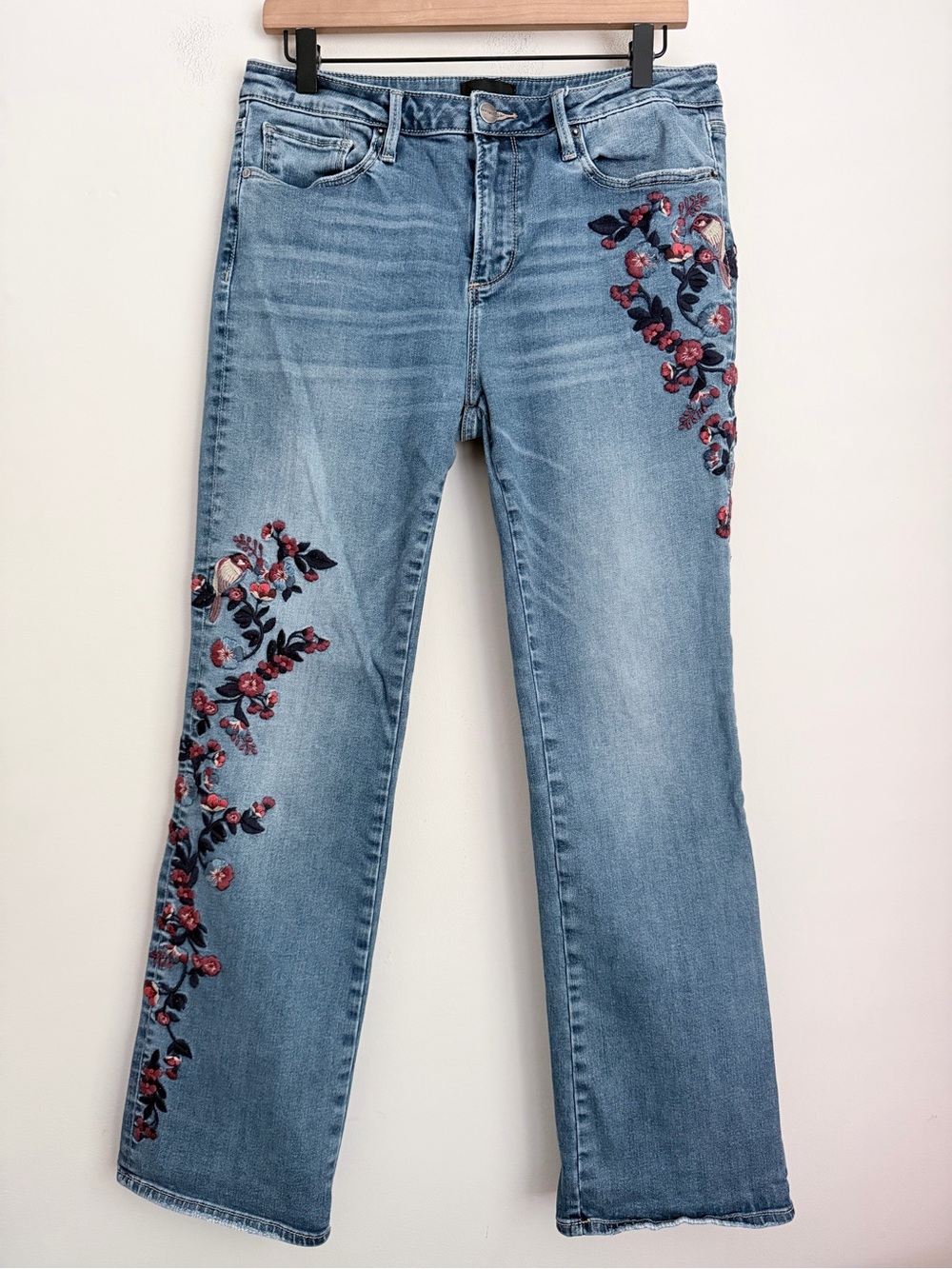 Driftwood Kelly Embroidered Floral bird Bootcut Jeans Size 30